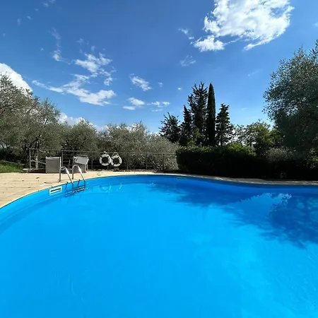 Dolce Vita- X8 Luxury Garda